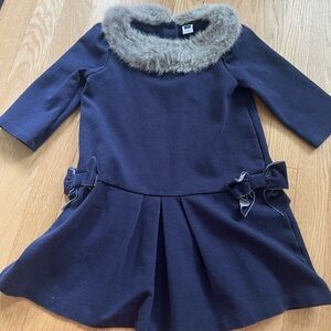 Gorgeous Janie and Jack navy dress with fluffy collar. Size 6